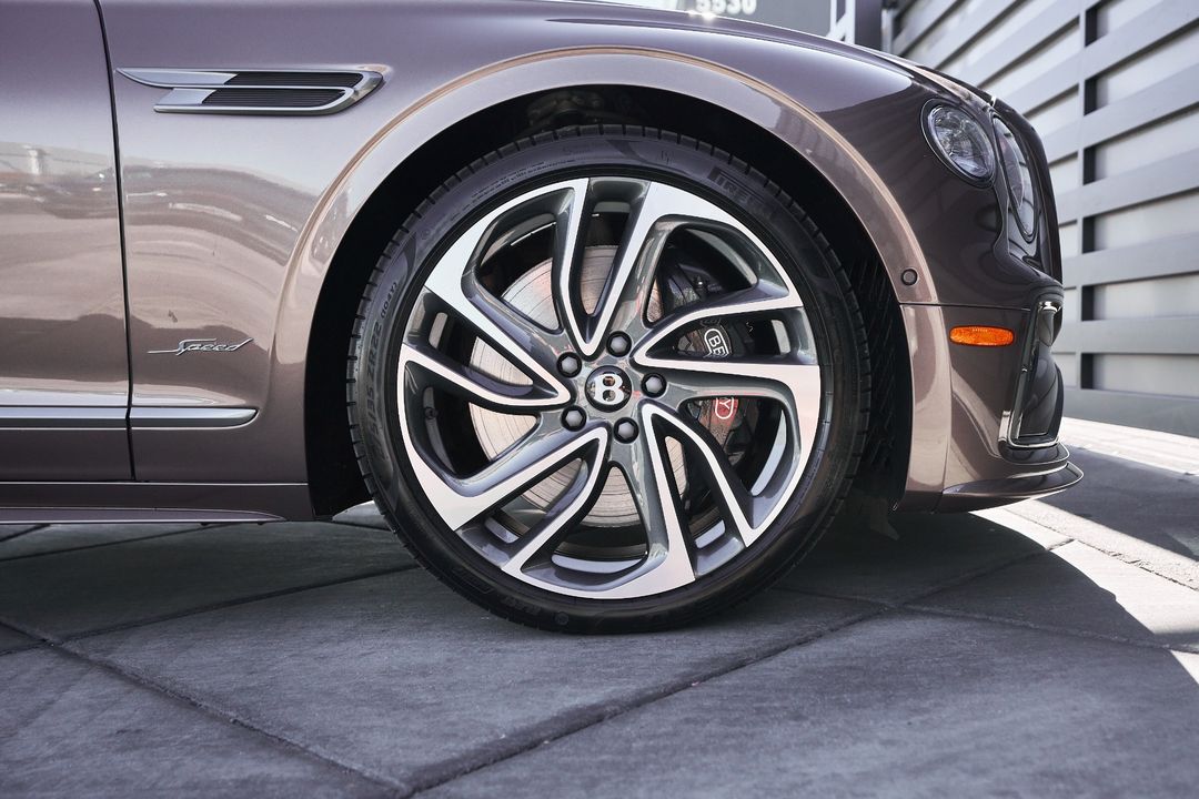 2025 Bentley Flying Spur
