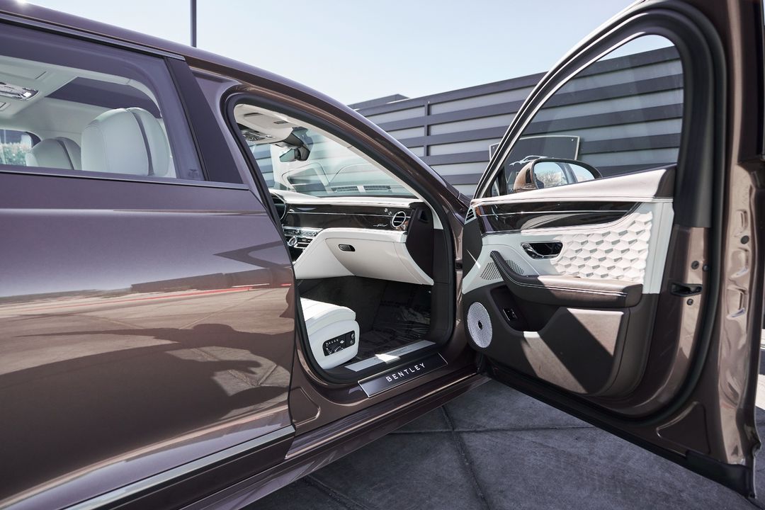 2025 Bentley Flying Spur