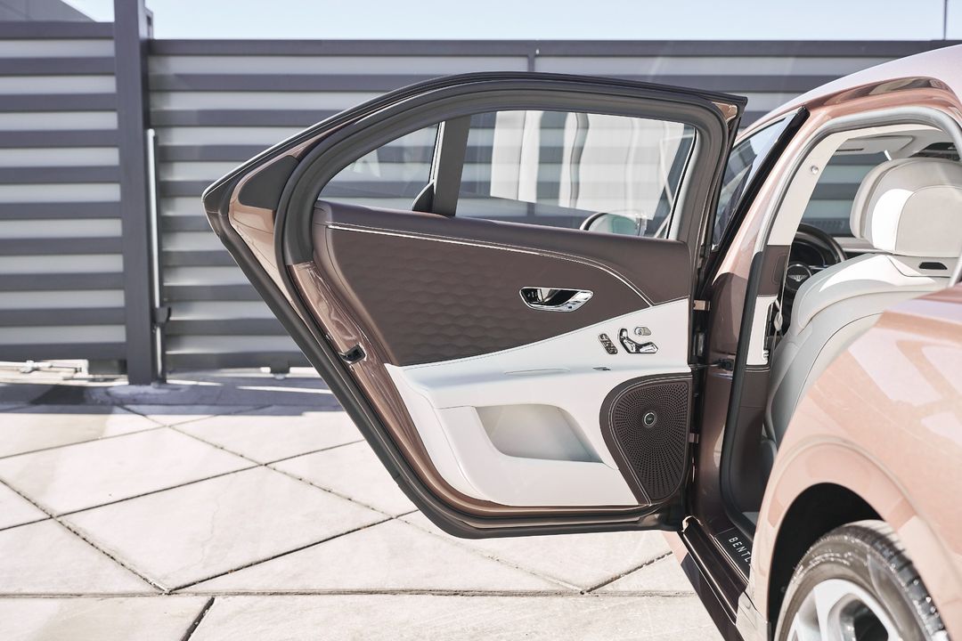 2025 Bentley Flying Spur