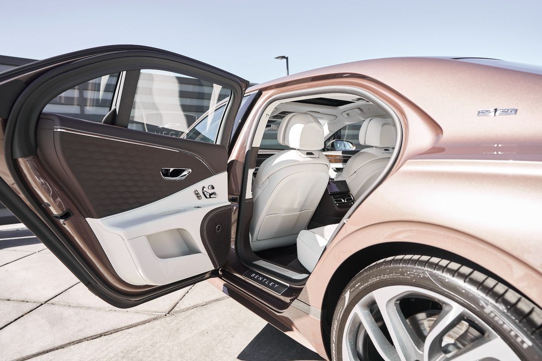 2025 Bentley Flying Spur