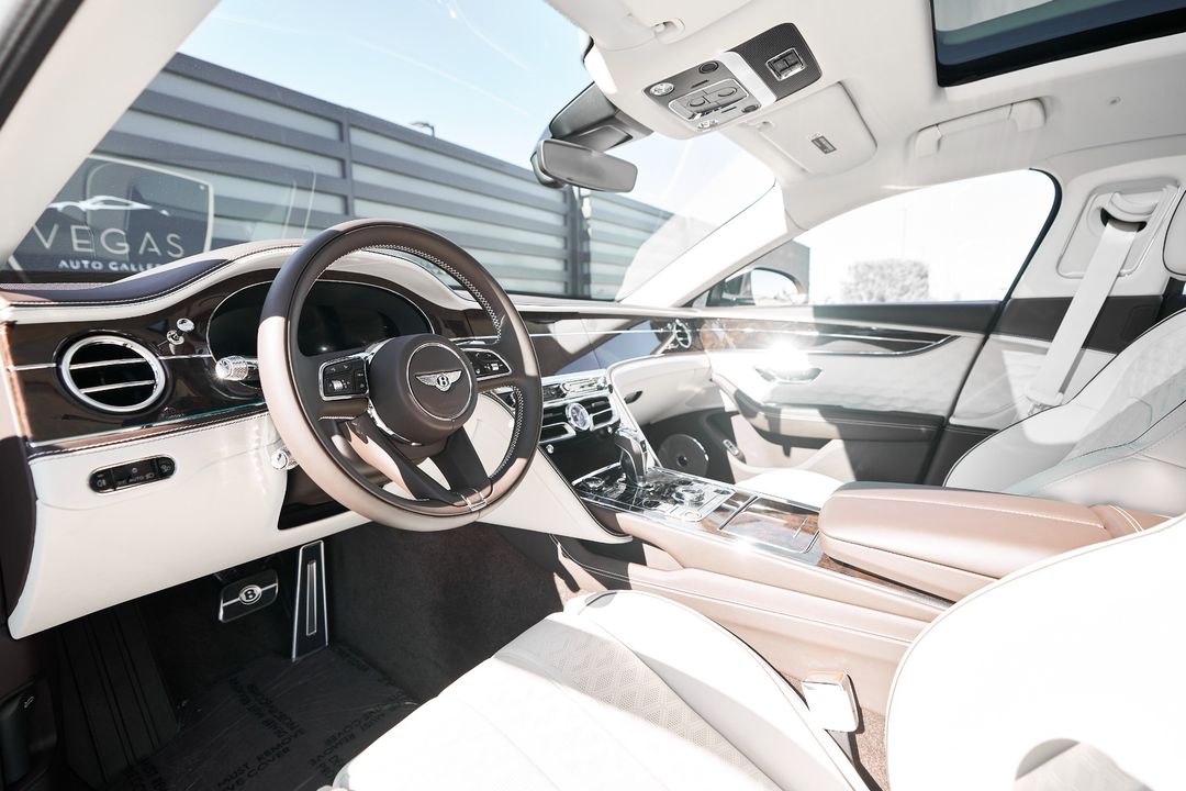 2025 Bentley Flying Spur