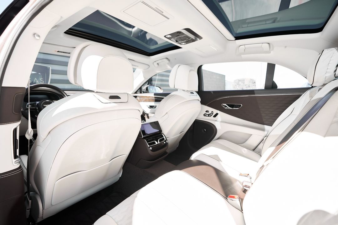 2025 Bentley Flying Spur