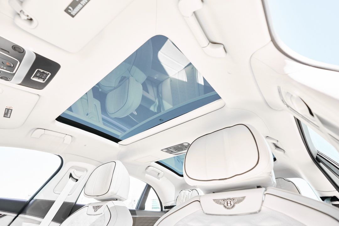 2025 Bentley Flying Spur