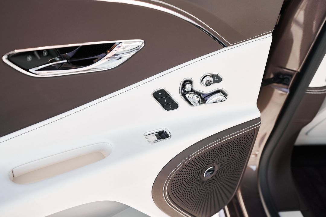 2025 Bentley Flying Spur