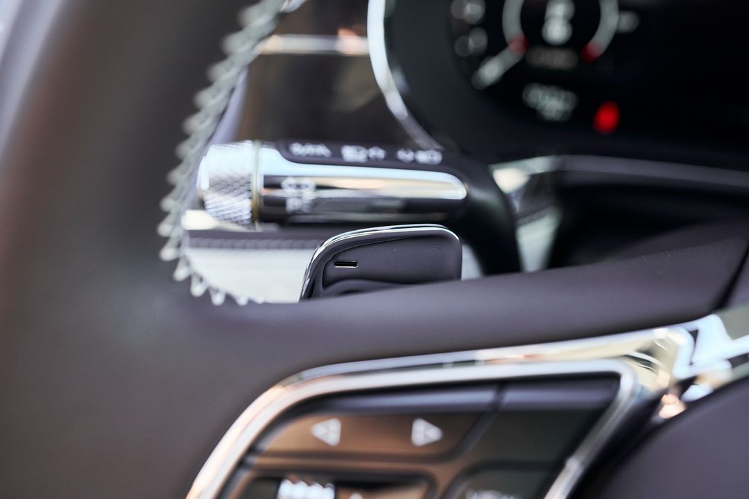 2025 Bentley Flying Spur