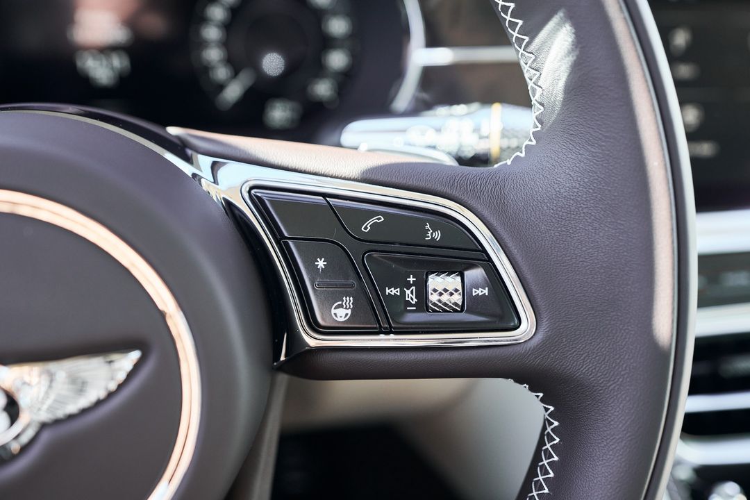 2025 Bentley Flying Spur