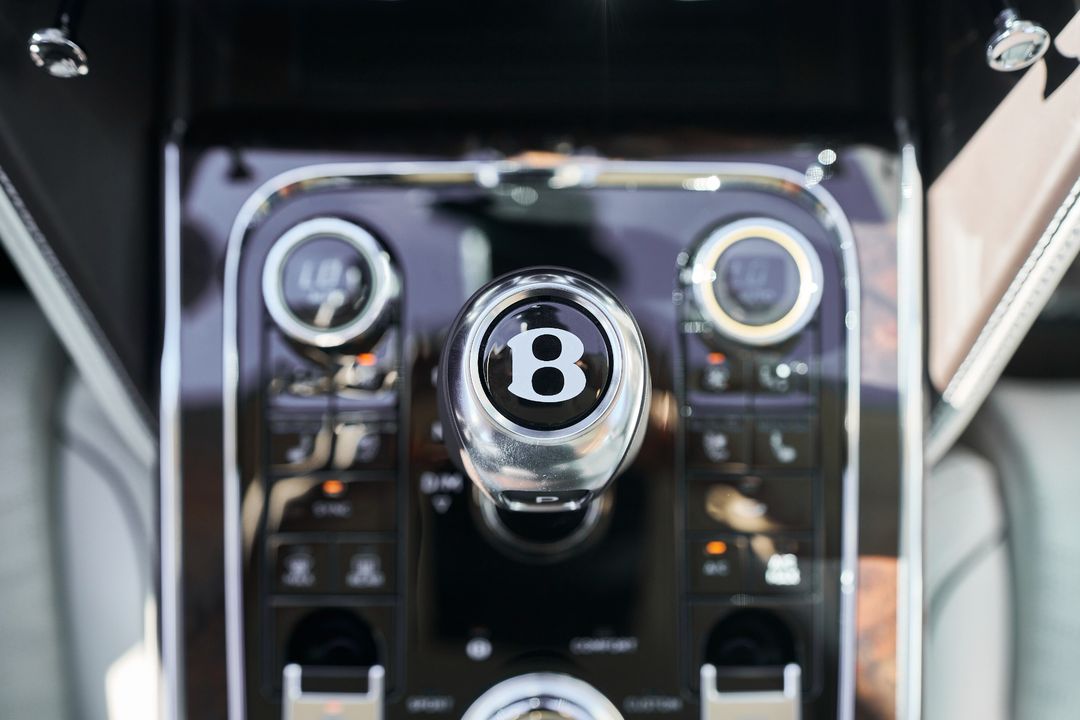 2025 Bentley Flying Spur