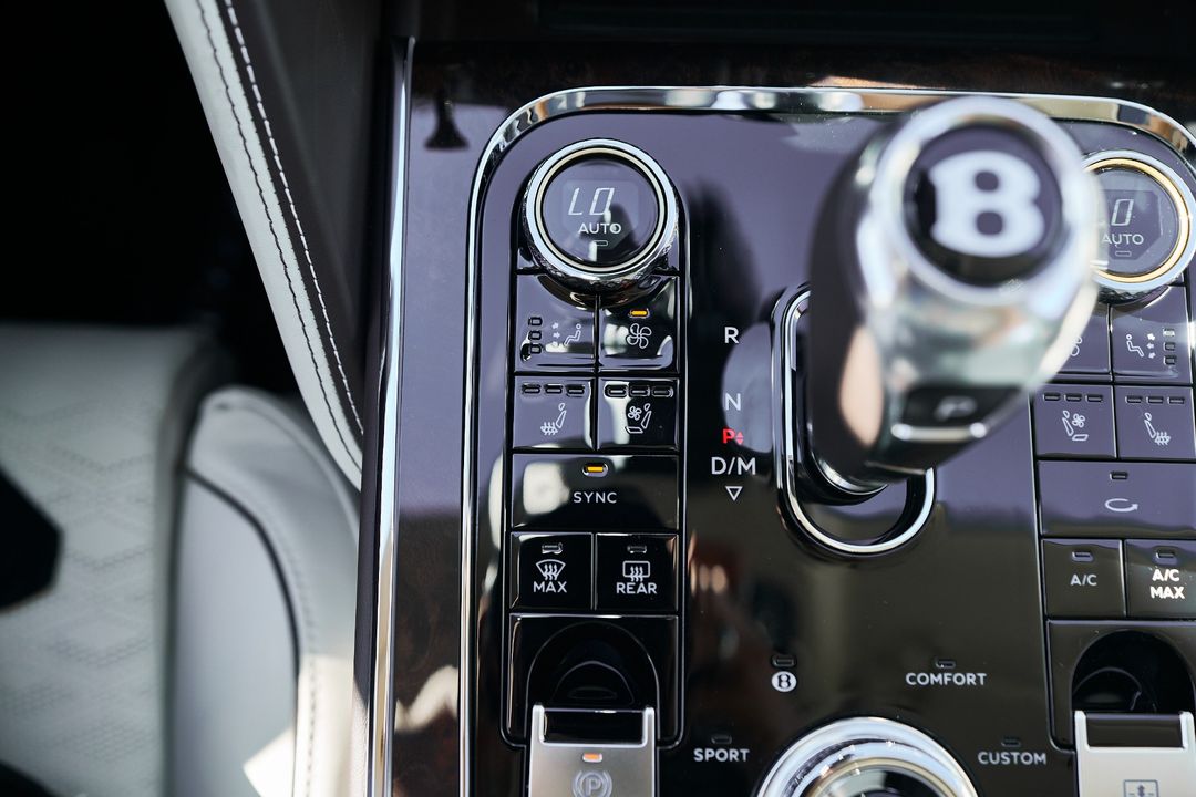 2025 Bentley Flying Spur