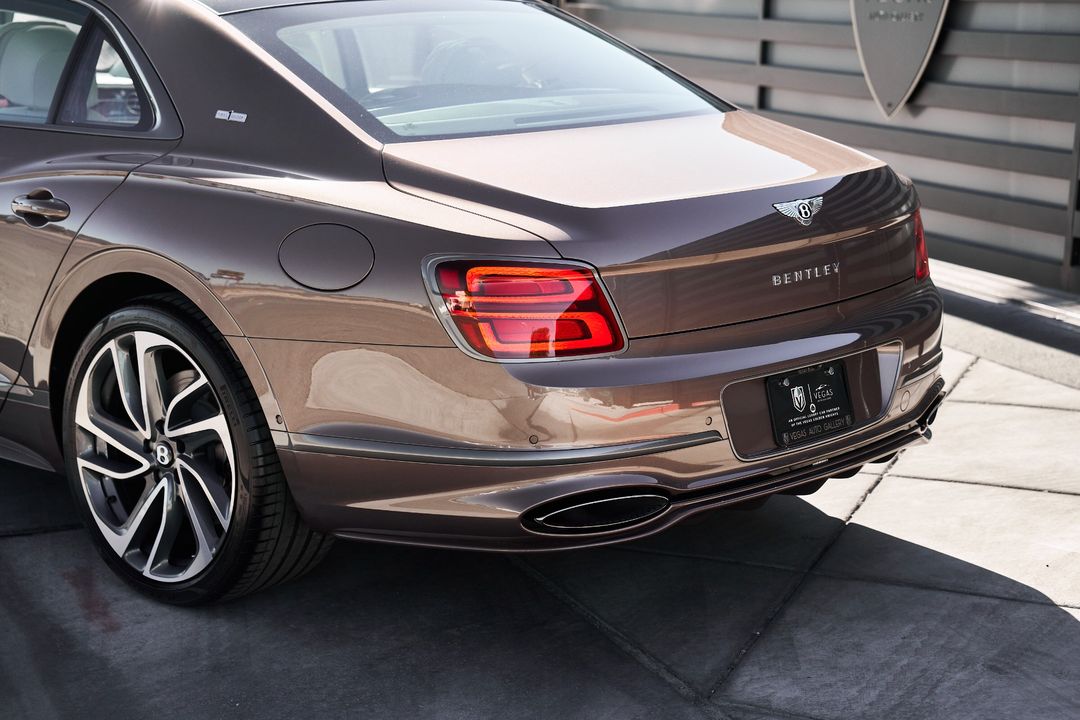 2025 Bentley Flying Spur