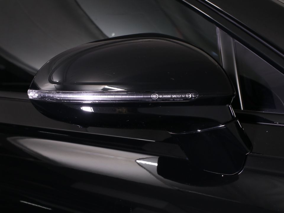 2023 Bentley Flying Spur