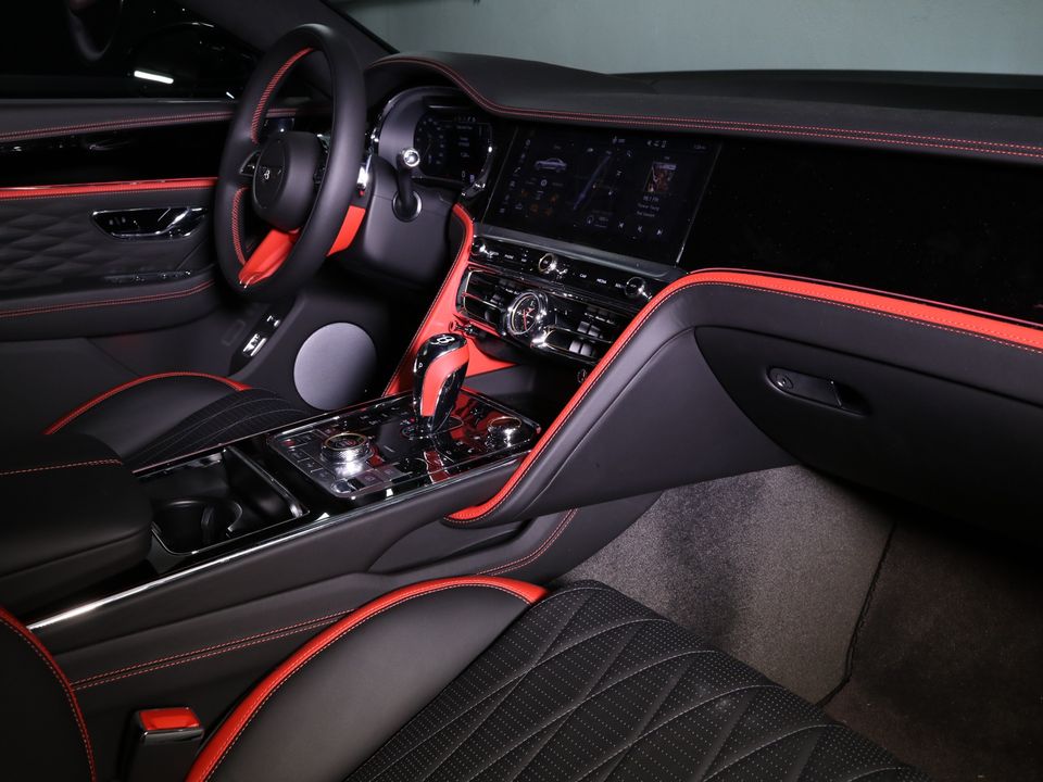 2023 Bentley Flying Spur