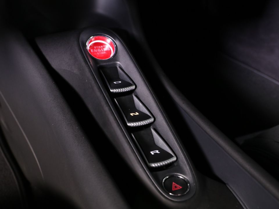 2023 McLaren Artura