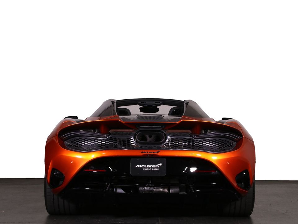 2024 McLaren 750S