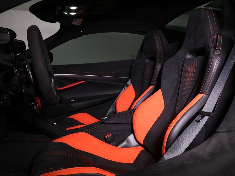 2024 McLaren 750S