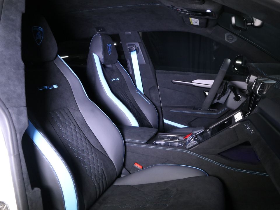 2023 Lamborghini Urus