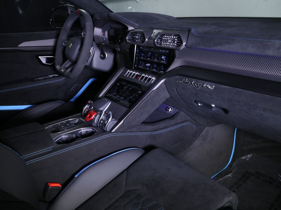 2023 Lamborghini Urus