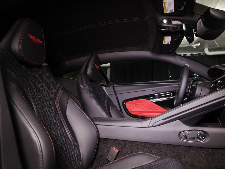 2024 Aston Martin DB12