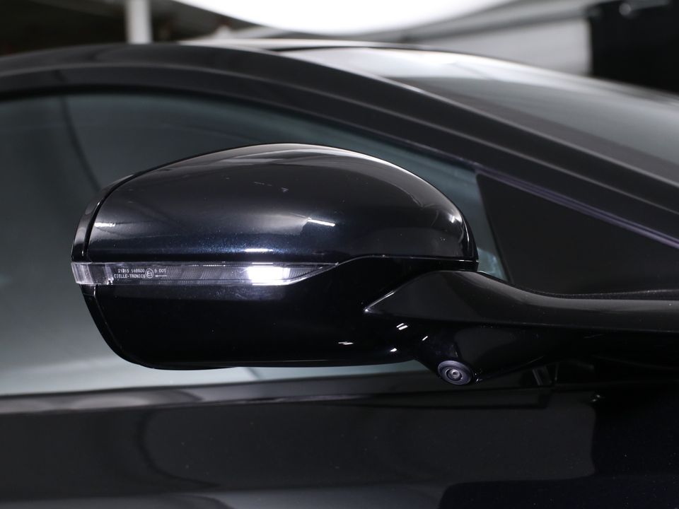 2024 Aston Martin DB12