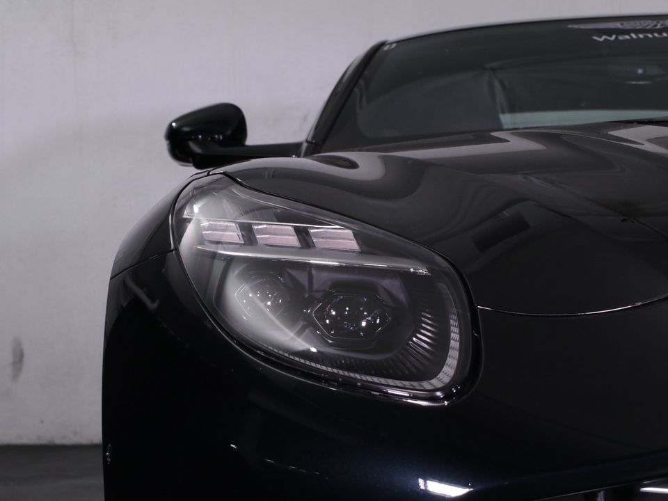 2024 Aston Martin DB12