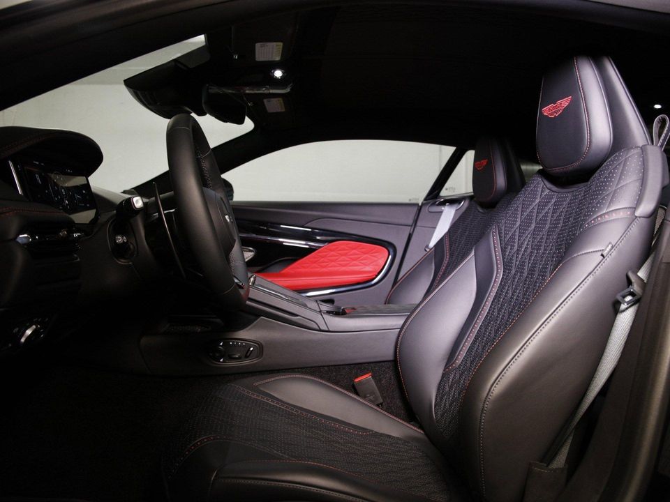 2024 Aston Martin DB12