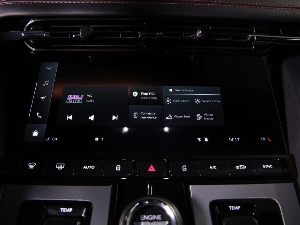 2024 Aston Martin DB12