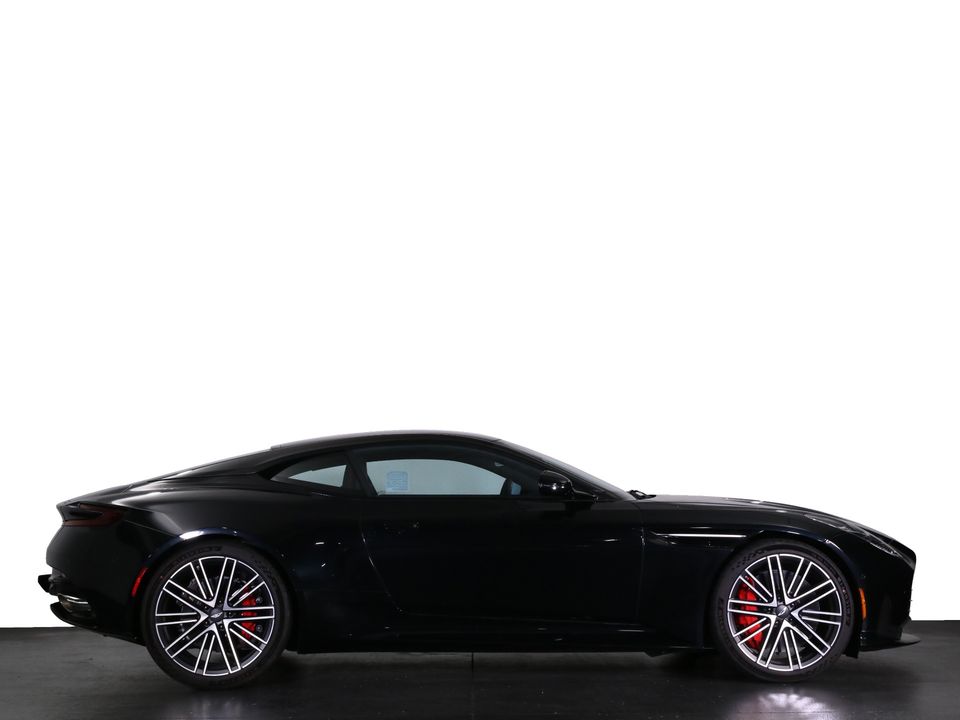 2024 Aston Martin DB12