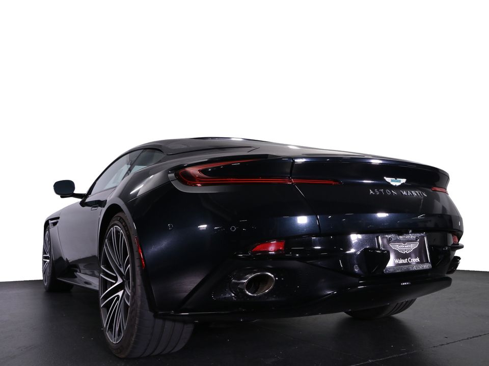 2024 Aston Martin DB12