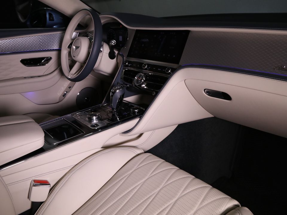 2024 Bentley Flying Spur