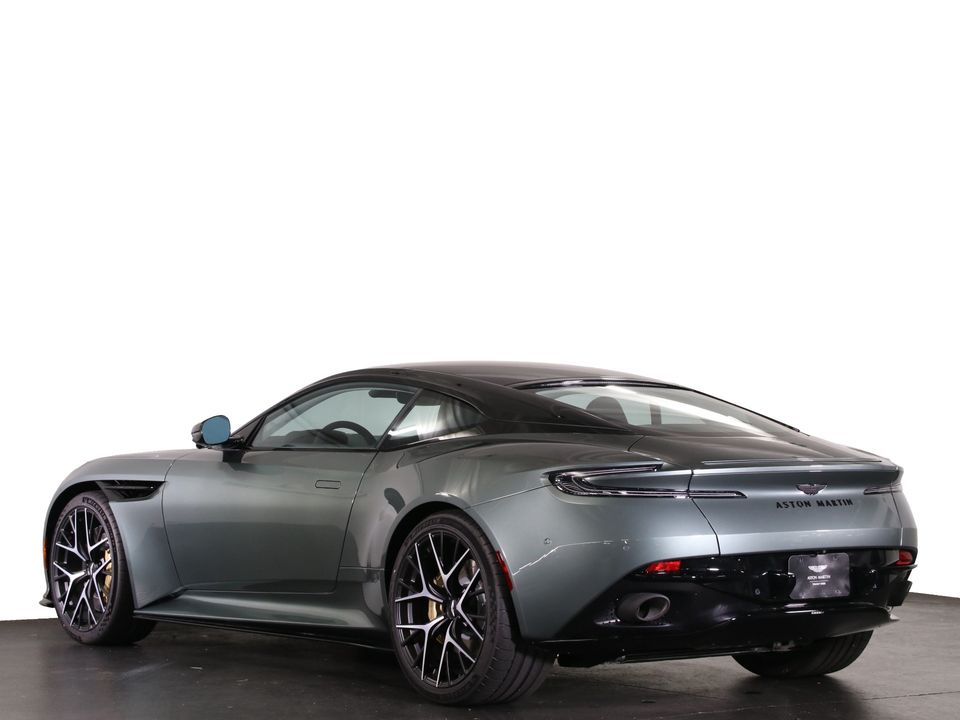 2025 Aston Martin DB12