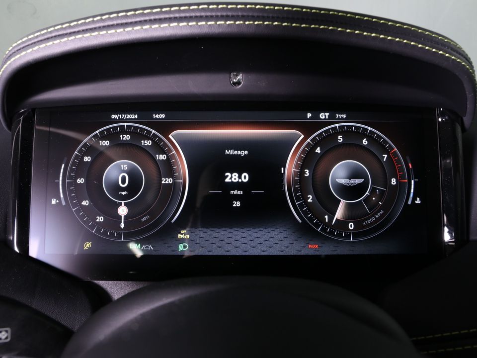 2025 Aston Martin DB12