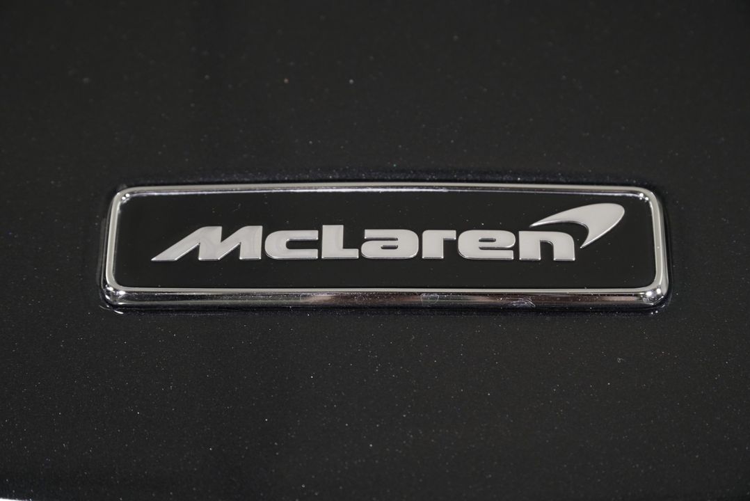 2025 McLaren Artura