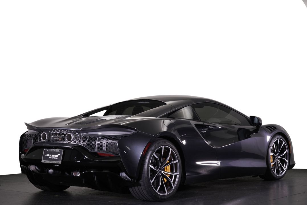 2025 McLaren Artura