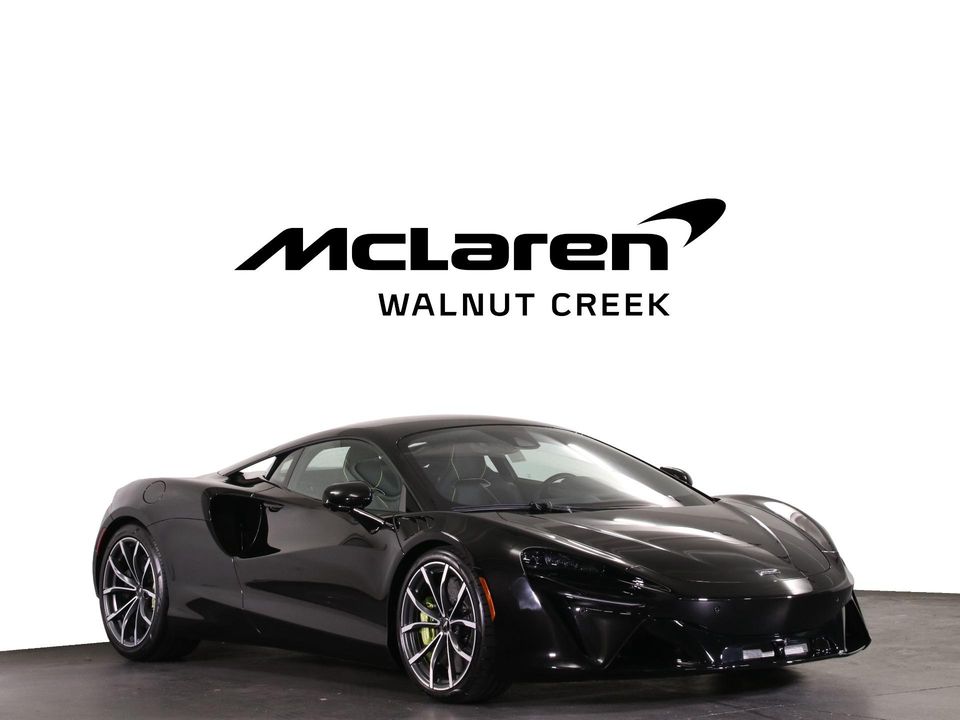 2025 McLaren Artura