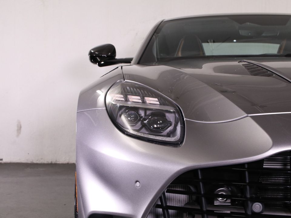 2025 Aston Martin Vanquish