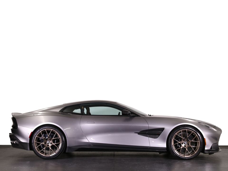 2025 Aston Martin Vanquish