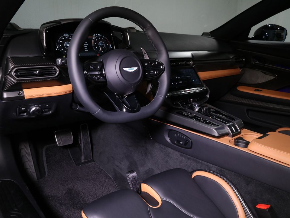 2025 Aston Martin Vanquish