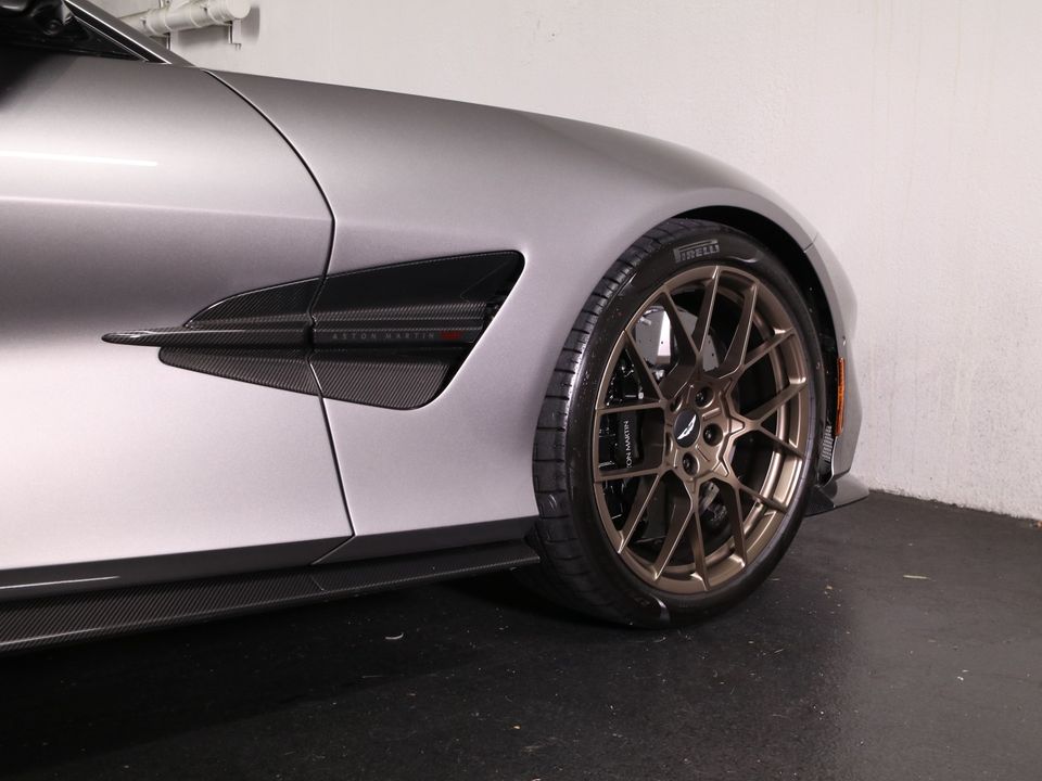 2025 Aston Martin Vanquish