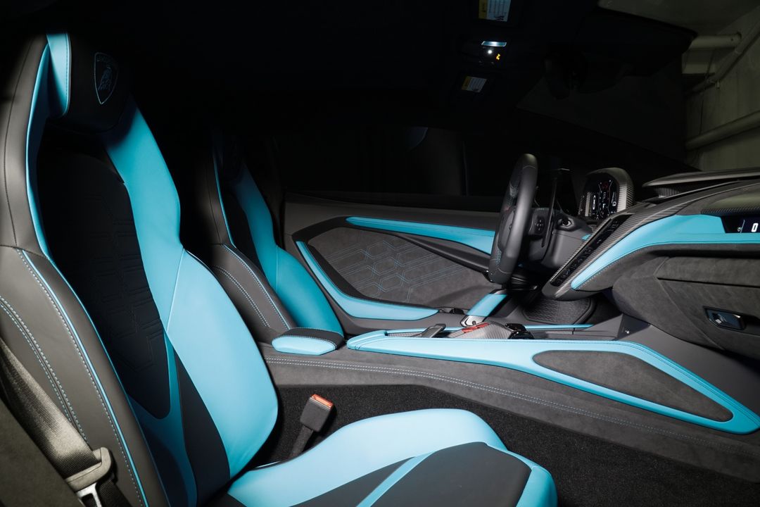 2025 Lamborghini Revuelto