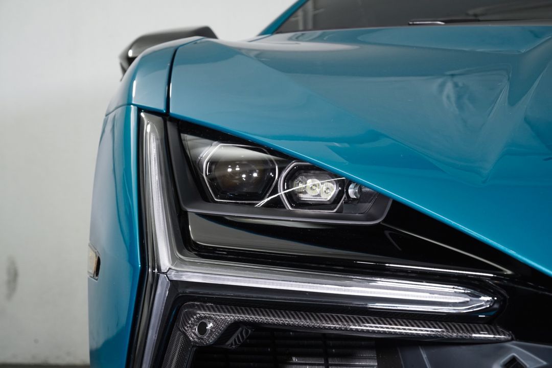 2025 Lamborghini Revuelto
