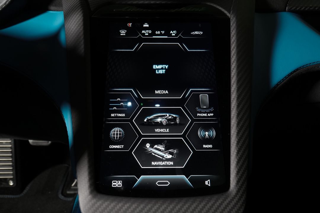 2025 Lamborghini Revuelto
