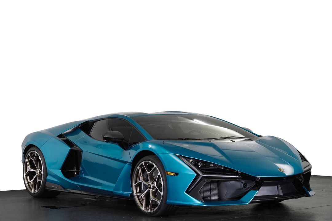 2025 Lamborghini Revuelto