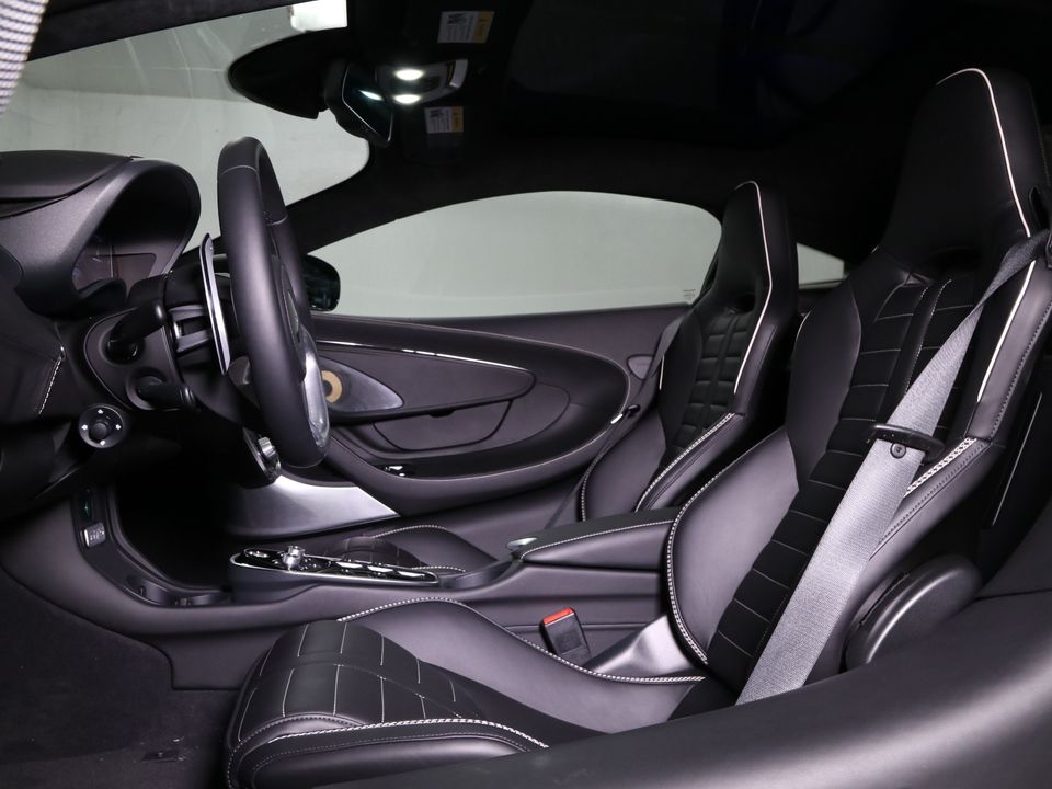2025 McLaren GTS