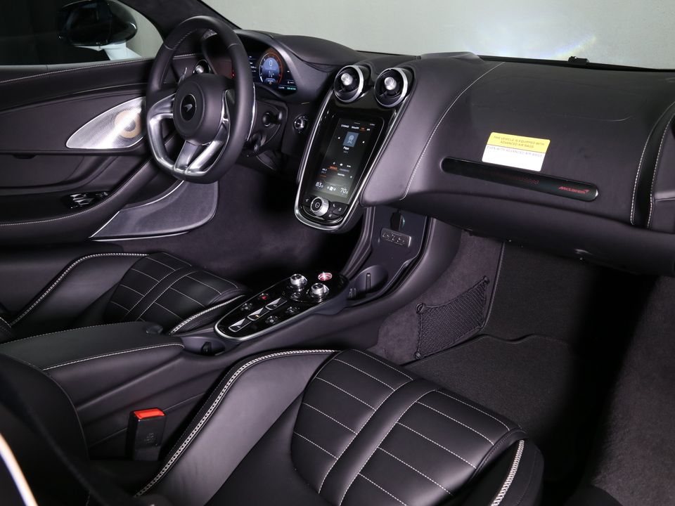2025 McLaren GTS