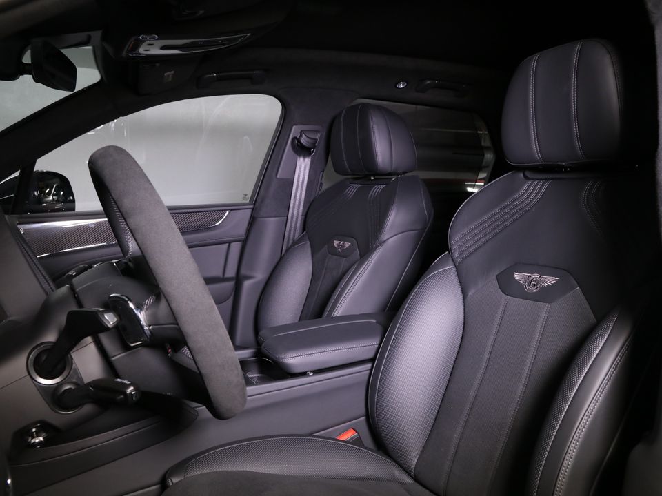 2025 Bentley Bentayga