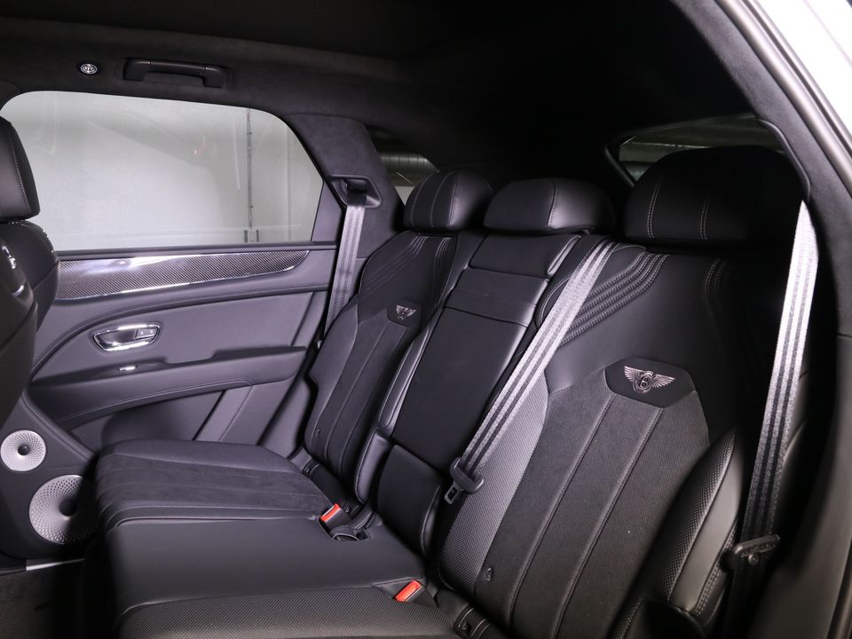 2025 Bentley Bentayga
