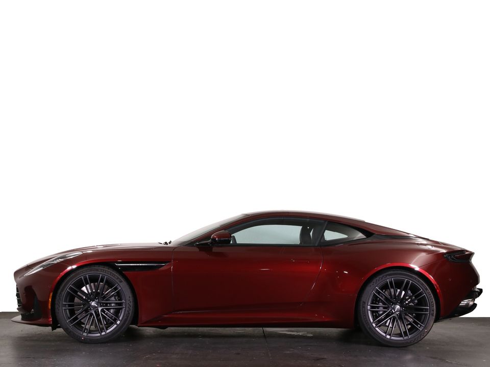 2025 Aston Martin DB12