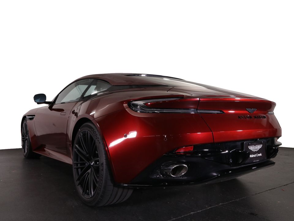 2025 Aston Martin DB12