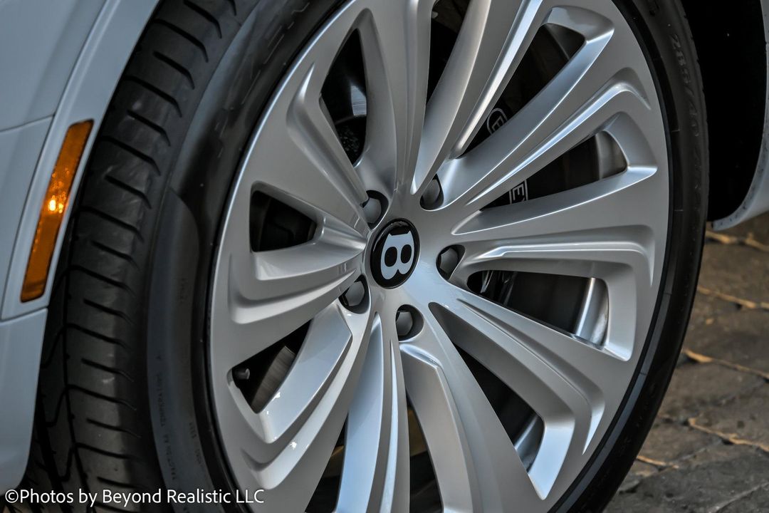 2024 Bentley Bentayga