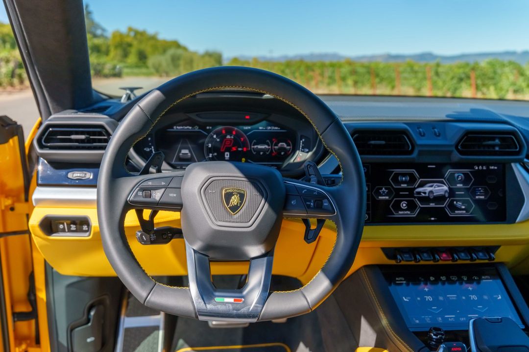 2025 Lamborghini Urus