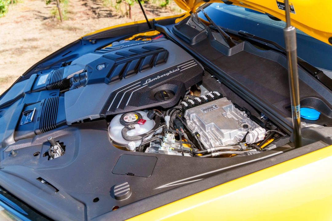 2025 Lamborghini Urus